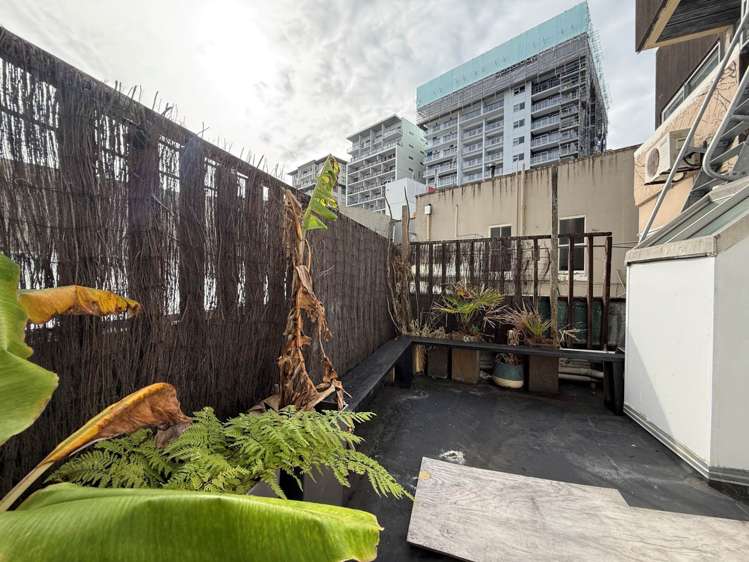 139-143 Victoria Street City Centre_15