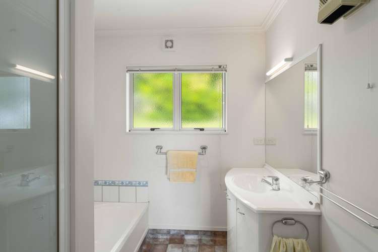 121 Pacific View Drive Whangamatā_16