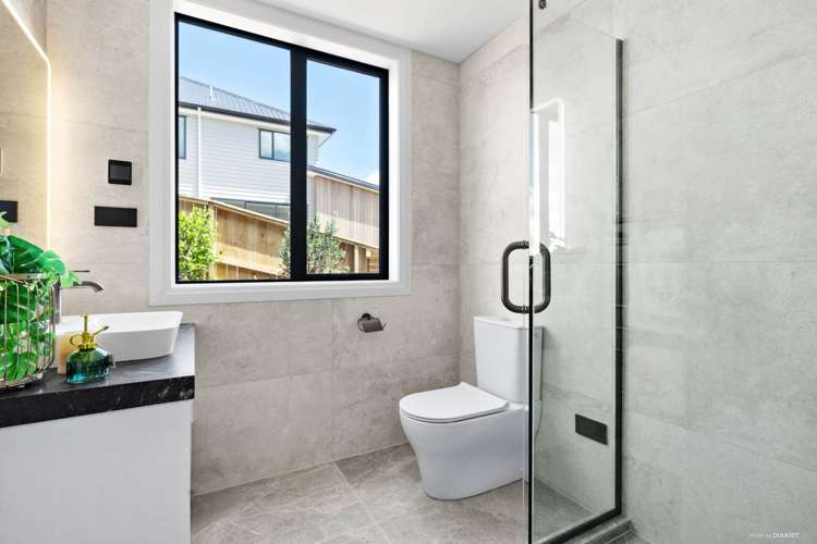 1 Taku Close Long Bay_21