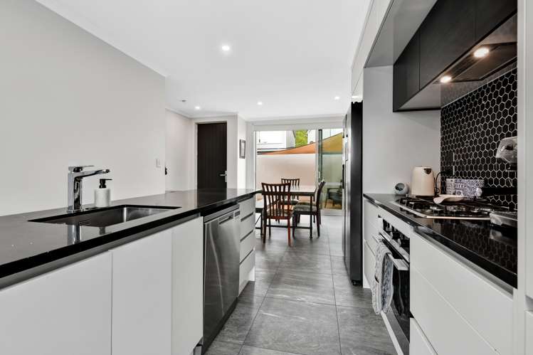 93 Karepiro Drive Stanmore Bay_5