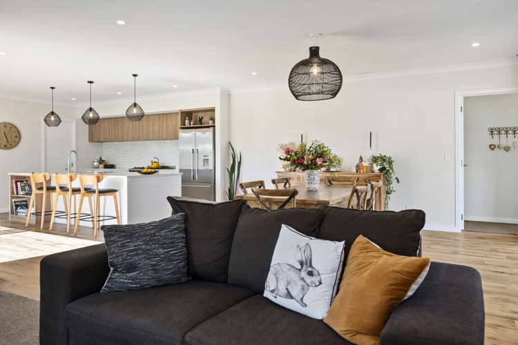 9 Kanuka Grove Kinloch_16