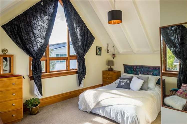 12 Te Wharepouri Street Berhampore_10