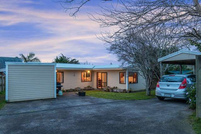 1/51 Taioma Crescent Te Atatu Peninsula_1