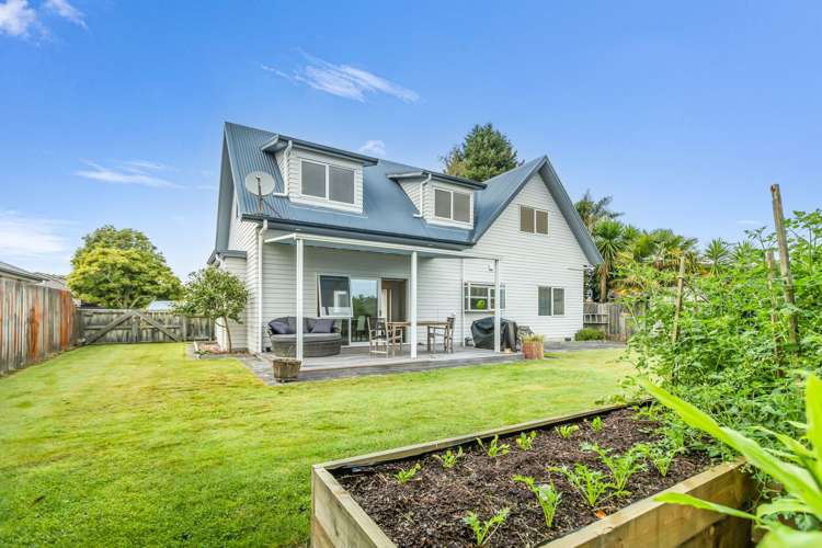 12 Stonebridge Park Drive Holdens Bay_6