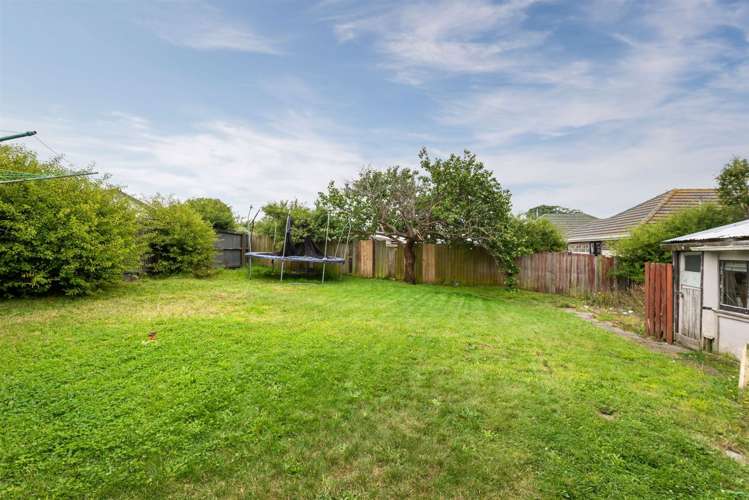47 Doreen Street Aranui_13