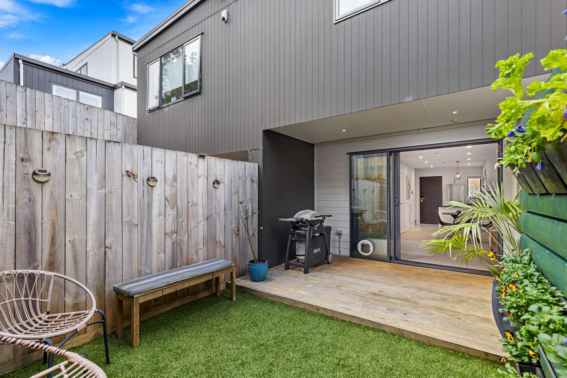 15/18 Hewlett Road Massey_0