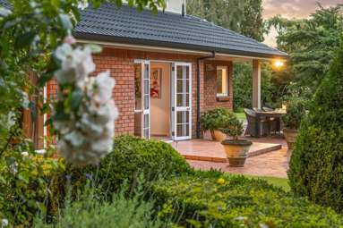 3611 Cambridge Road_4