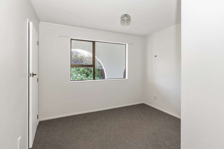 64 Atkinson Avenue Otaki Beach_5