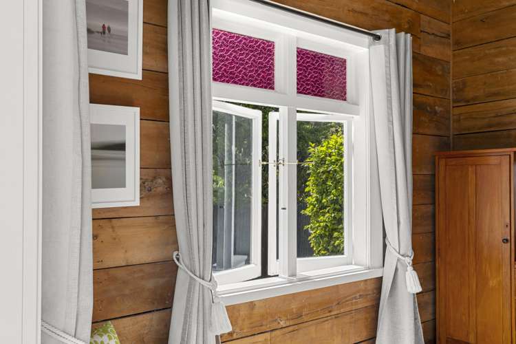 22 Wallis Street Raglan_12