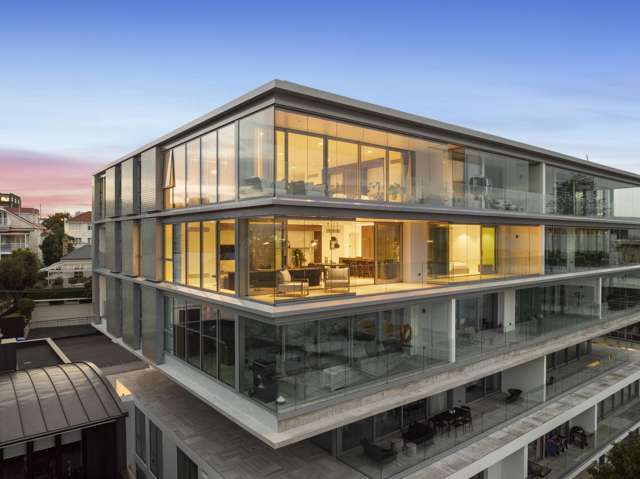 Deluxe Living - Edition 