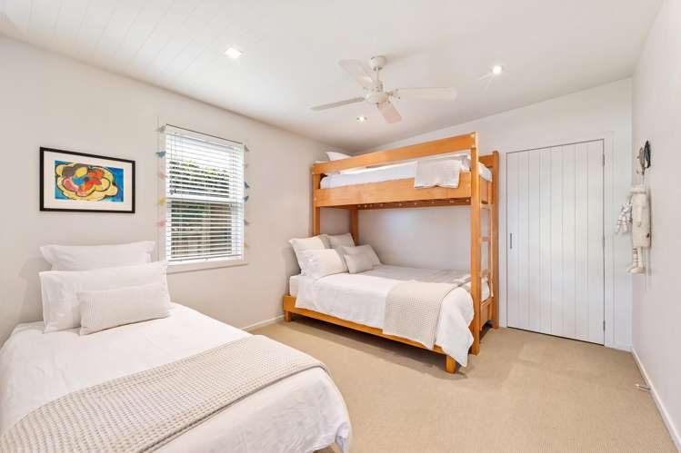 Cabin 10, 1116 Takatu Road Matakana_19
