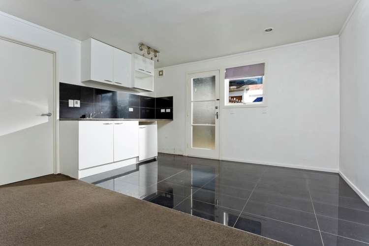 11 Nea Place Hillcrest_15