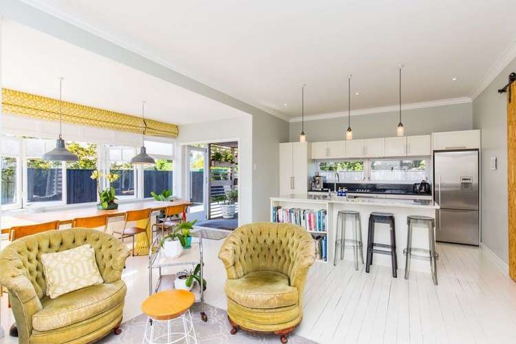 36 Matapouri Road Mangere Bridge_9