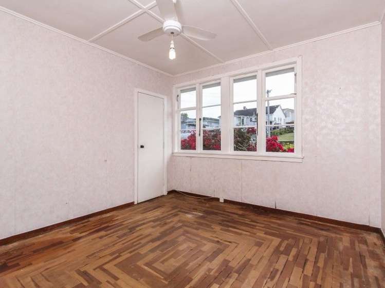 7 Aurora Avenue Wesley_6