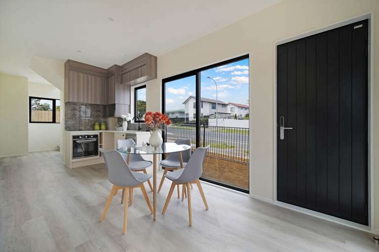 Unit 2/40 Friesian Drive Mangere_13