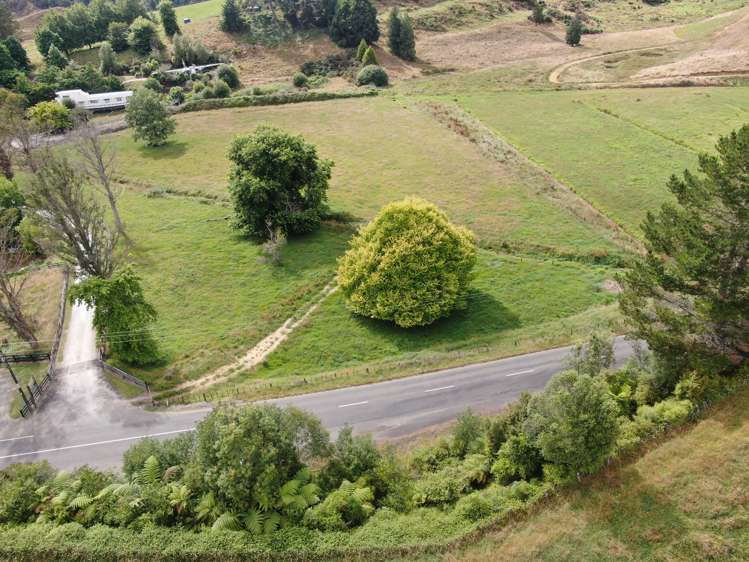 Waitomo Valley Road_2