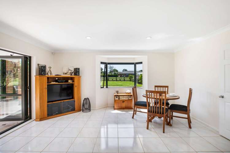 6 Armstrong Way Waiuku_5