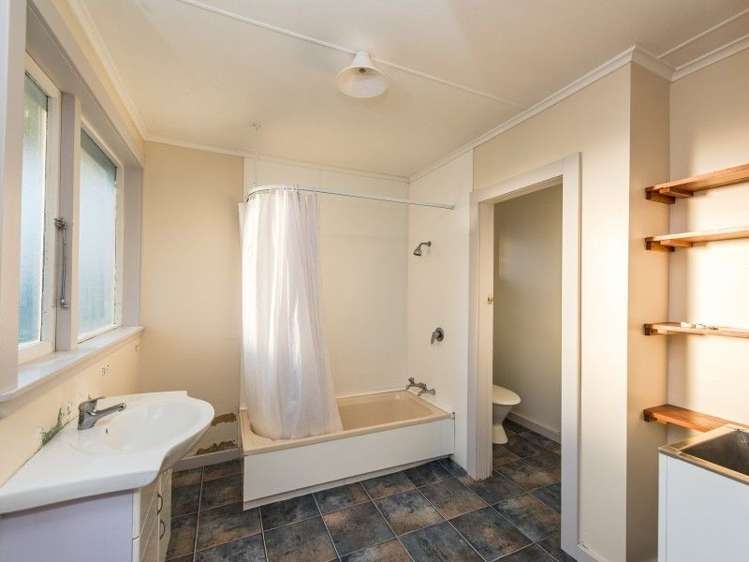 47 Hakeke Street Wanganui East_16