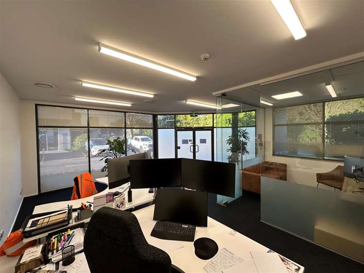 128a Hugo Johnston Drive Penrose_3