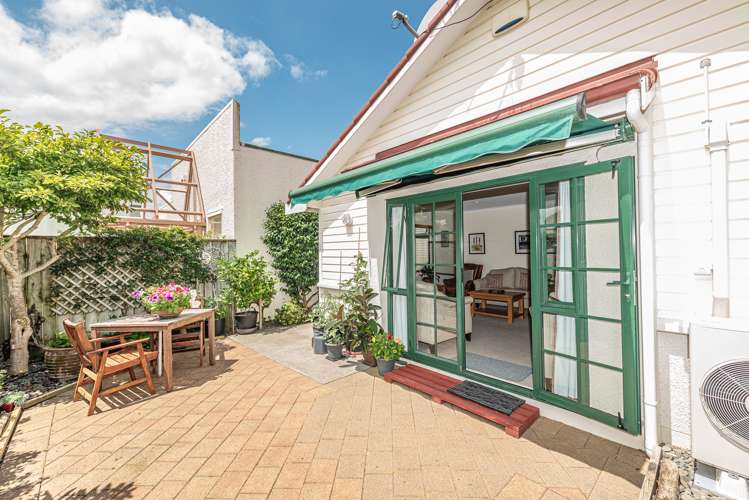 7b Saint Georges Gate Wanganui Central_17