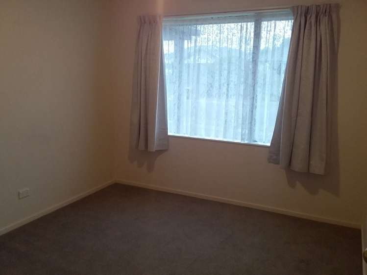 82 Aldinga Avenue Stoke_13