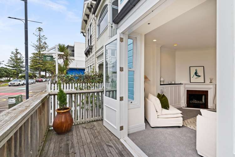 201 Marine Parade Napier South_18