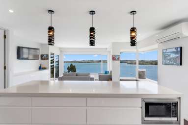 121 Pah Road_2