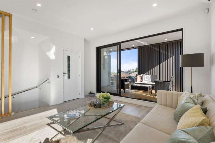 8/14 Williamson Avenue Belmont_5