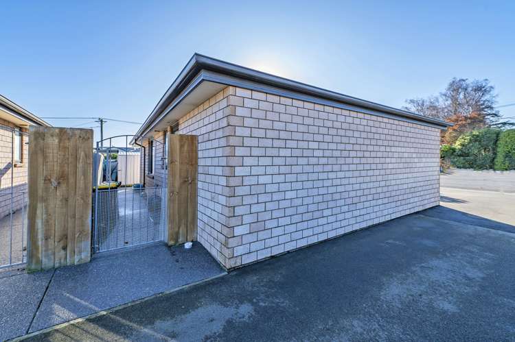 1/191 Gayhurst Road Dallington_18