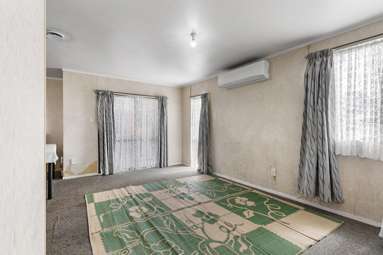 64 Tony Segedin Drive_1