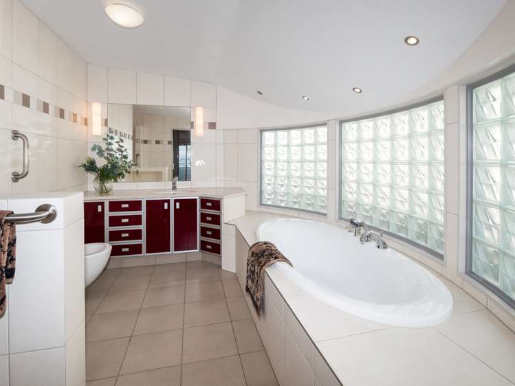 10 The Mall Mount Maunganui_14