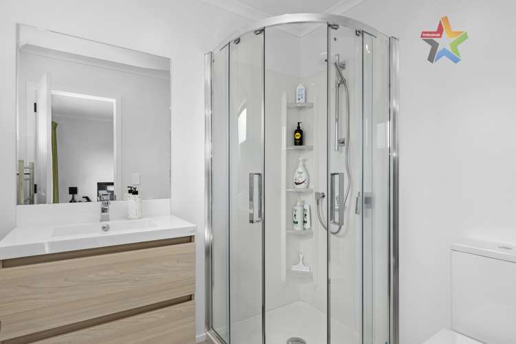 15 Te Awa Rere Grove Stokes Valley_12