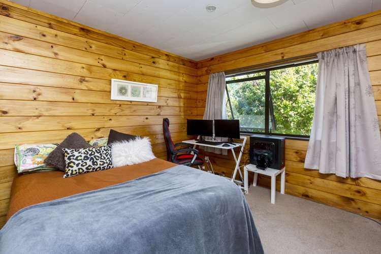 17 Forest Road Pinehaven_12