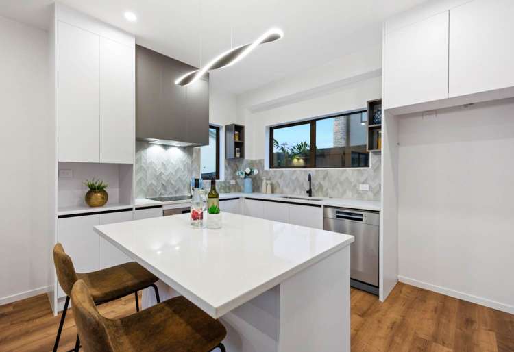 5/81 Vodanovich Road Te Atatu South_4
