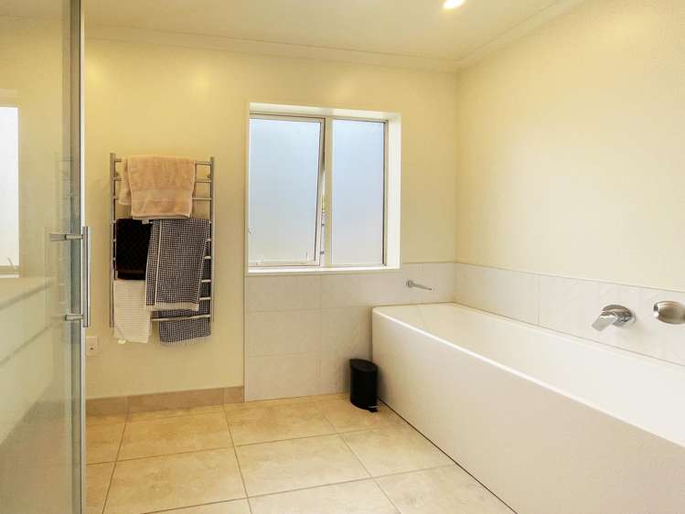 15 Pyatt Place Redwood_12