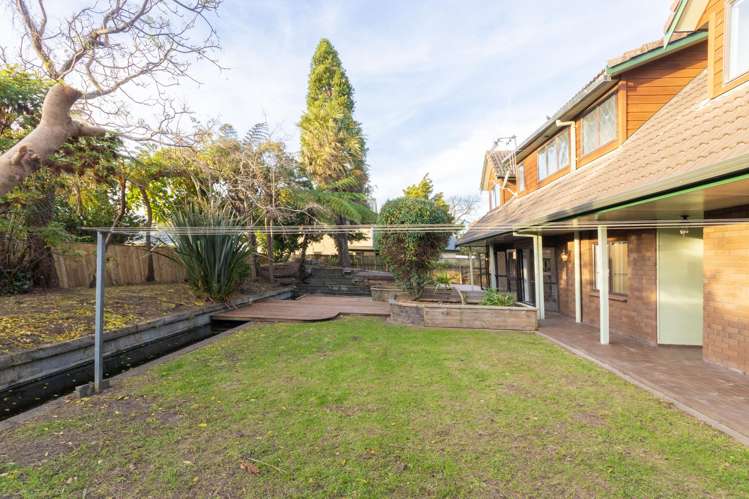 123D Park Road West End_18