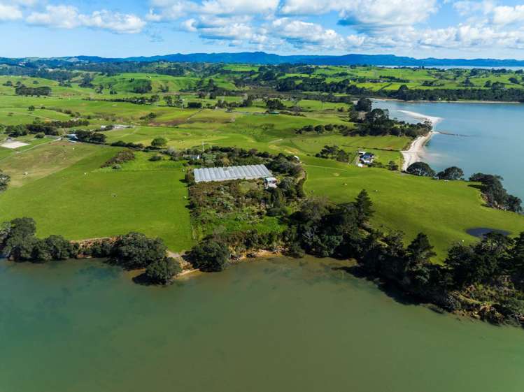 144 Kauri Road Awhitu_8