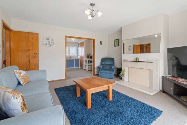 2/566 Gloucester Street Linwood_1