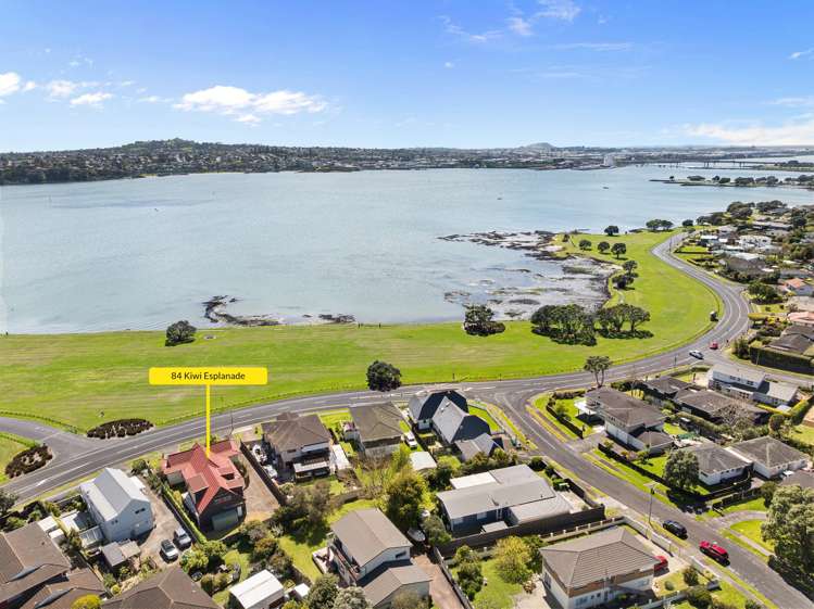 84 Kiwi Esplanade Mangere Bridge_0