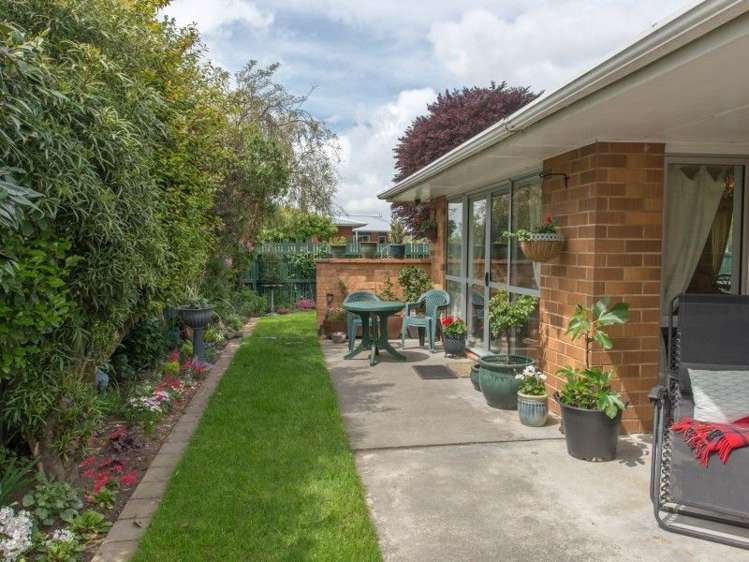 1/18 Woodham Drive Allenton_13