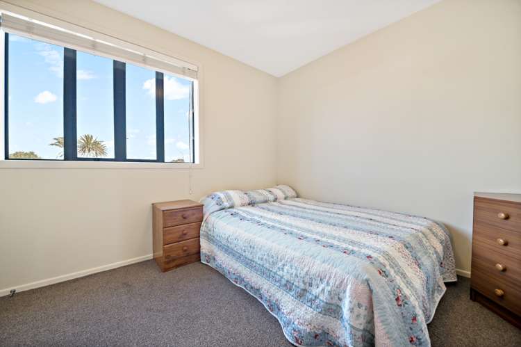 6/21 Armoy Drive East Tamaki_10