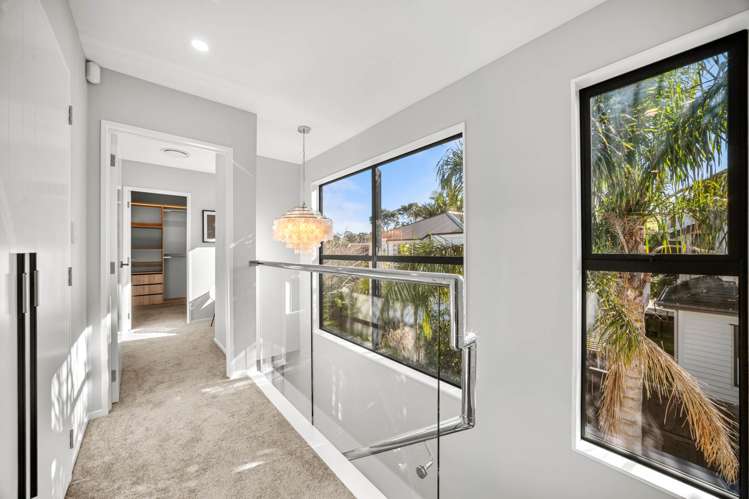 1 Selwyn Crescent Forrest Hill_10
