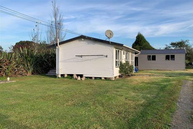 53 Edgecumbe Soldiers Road 11582_1