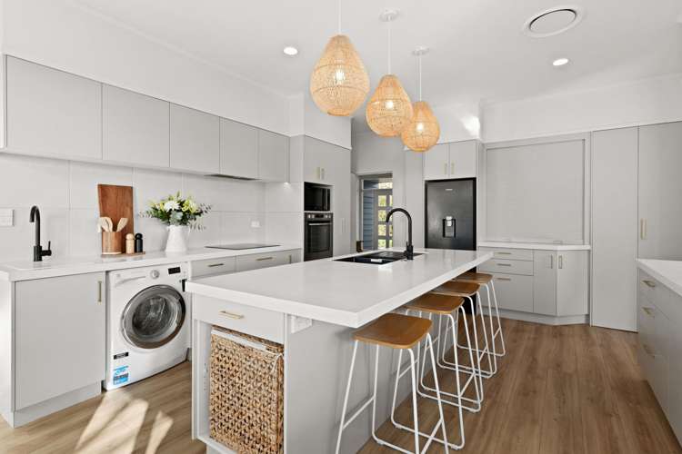 21 Busby Hill Havelock North_9