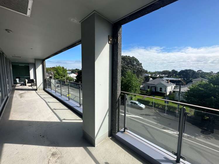 Level 2/49 Main Highway Ellerslie_4