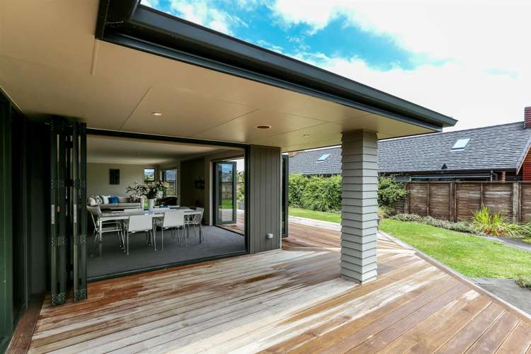 9 Saint Andrews Parkway Waiwhakaiho_19