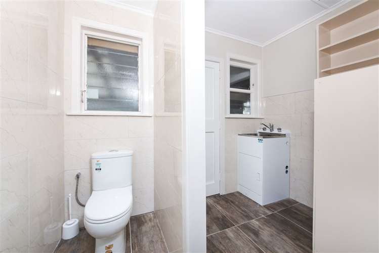 13 Ingleby Place Kelston_14