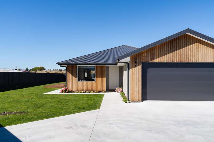 7 Aoraki Crescent Twizel_23