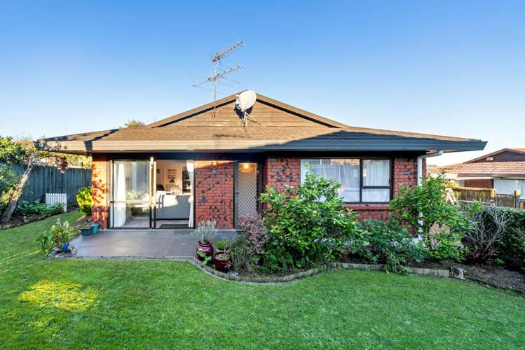 1/128 Botany Road_1