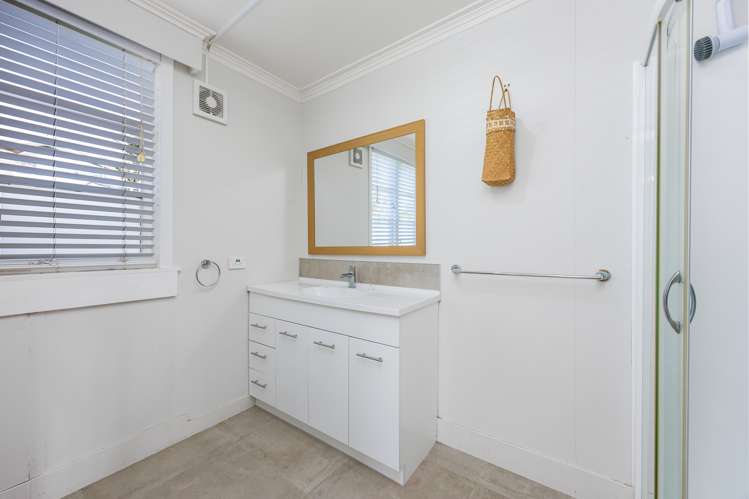 1 Woodlands Avenue Snells Beach_18